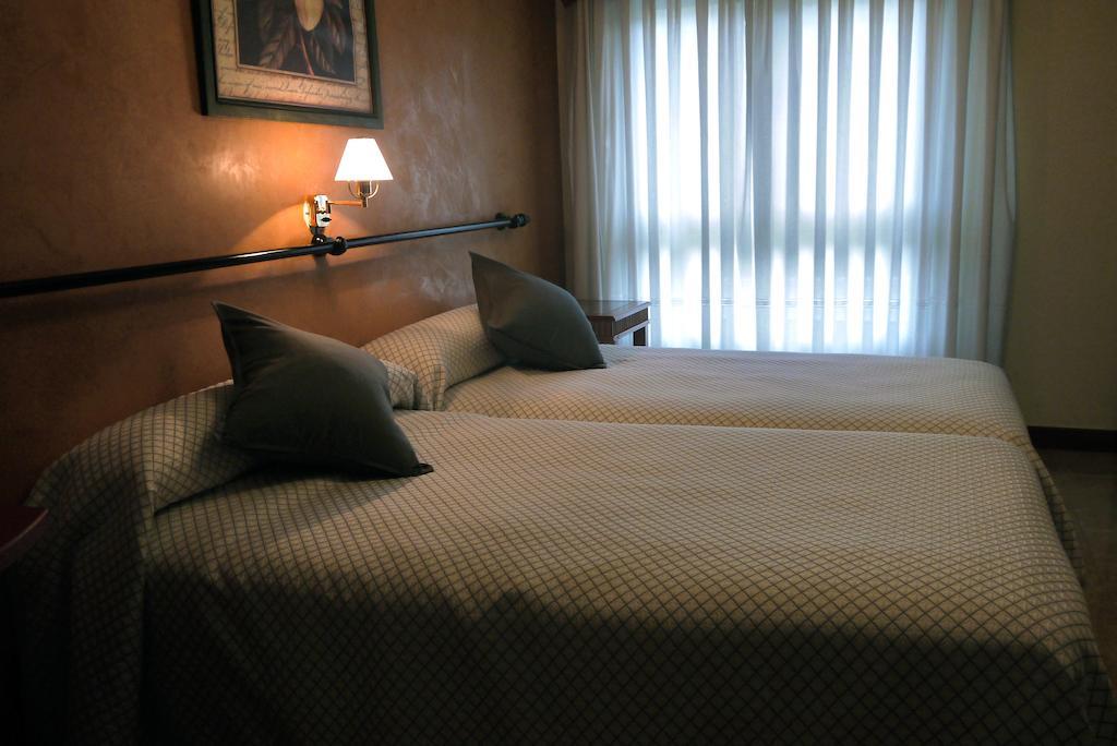 Hotel Lena Pola de Lena Oda fotoğraf